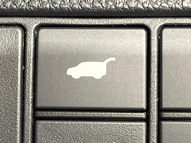 ヴェゼル ｅ：ＨＥＶ　Ｚ　禁煙車　純正９型ナビ　バックカメラ　衝突被害軽減システム　レーダークルーズ　電動リアゲート　ドラレコ　コーナーセンサー　スマートキー　ＬＥＤヘッド　ＥＴＣ２．０　純正１８インチアルミ　オートライト（27枚目）