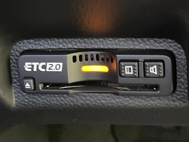 ヴェゼル ｅ：ＨＥＶ　Ｚ　禁煙車　純正９型ナビ　バックカメラ　衝突被害軽減システム　レーダークルーズ　電動リアゲート　ドラレコ　コーナーセンサー　スマートキー　ＬＥＤヘッド　ＥＴＣ２．０　純正１８インチアルミ　オートライト（29枚目）