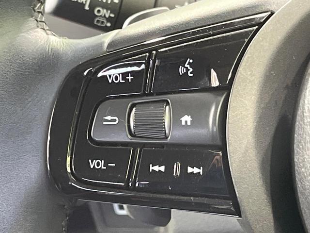 ヴェゼル ｅ：ＨＥＶ　Ｚ　禁煙車　純正９型ナビ　バックカメラ　衝突被害軽減システム　レーダークルーズ　電動リアゲート　ドラレコ　コーナーセンサー　スマートキー　ＬＥＤヘッド　ＥＴＣ２．０　純正１８インチアルミ　オートライト（32枚目）