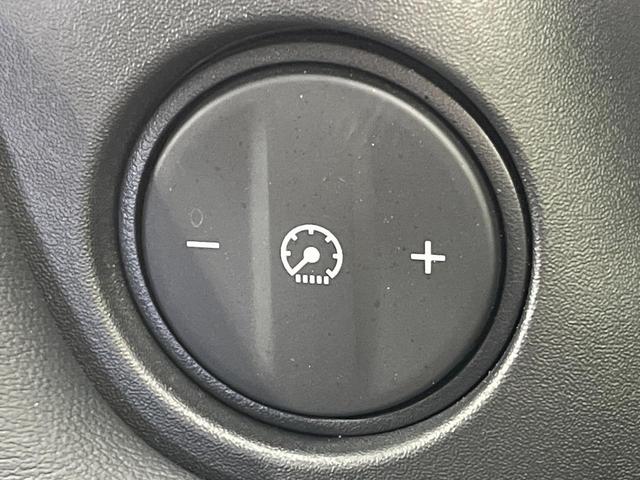 ヴェゼル ｅ：ＨＥＶ　Ｚ　禁煙車　純正９型ナビ　バックカメラ　衝突被害軽減システム　レーダークルーズ　電動リアゲート　ドラレコ　コーナーセンサー　スマートキー　ＬＥＤヘッド　ＥＴＣ２．０　純正１８インチアルミ　オートライト（35枚目）