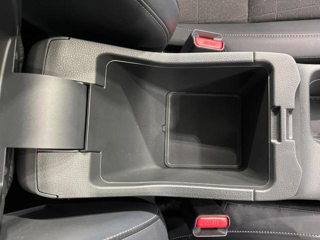 ヴェゼル ｅ：ＨＥＶ　Ｚ　禁煙車　純正９型ナビ　バックカメラ　衝突被害軽減システム　レーダークルーズ　電動リアゲート　ドラレコ　コーナーセンサー　スマートキー　ＬＥＤヘッド　ＥＴＣ２．０　純正１８インチアルミ　オートライト（47枚目）