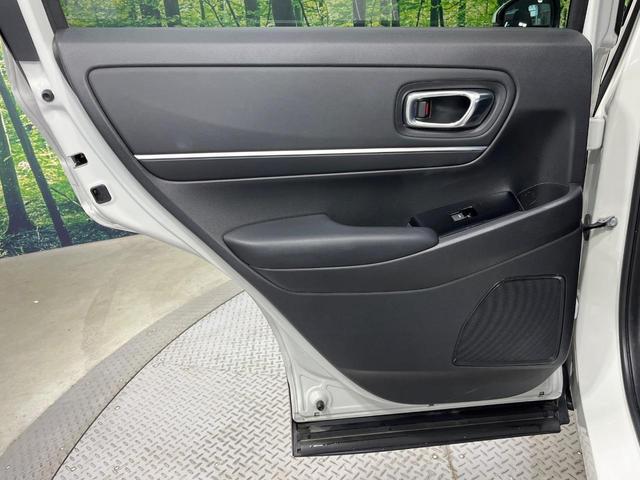 ヴェゼル ｅ：ＨＥＶ　Ｚ　禁煙車　純正９型ナビ　バックカメラ　衝突被害軽減システム　レーダークルーズ　電動リアゲート　ドラレコ　コーナーセンサー　スマートキー　ＬＥＤヘッド　ＥＴＣ２．０　純正１８インチアルミ　オートライト（53枚目）