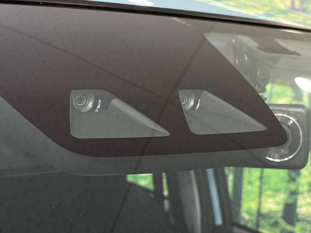 �y�X�}�[�g�A�V�X�g�z���s���ɑO���̎ԗ�����F�����A�Փ˂������Ȏ��͌x��ƃu���[�L�ŏՓˉ���Ɣ�Q�y�����A�V�X�g�B�����S�Ƀh���C�u�����y���݂��������܂��B