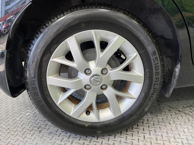 ノート ｅ－パワー　Ｘ　禁煙車　純正ＳＤナビ　全周囲カメラ　衝突被害軽減システム　コーナーセンサー　スマートキー　ＬＥＤヘッドライト　ＥＴＣ　純正ＯＰ１５インチアルミ　オートライト　オートエアコン　Ｂｌｕｅｔｏｏｔｈ　ＣＤ（13枚目）