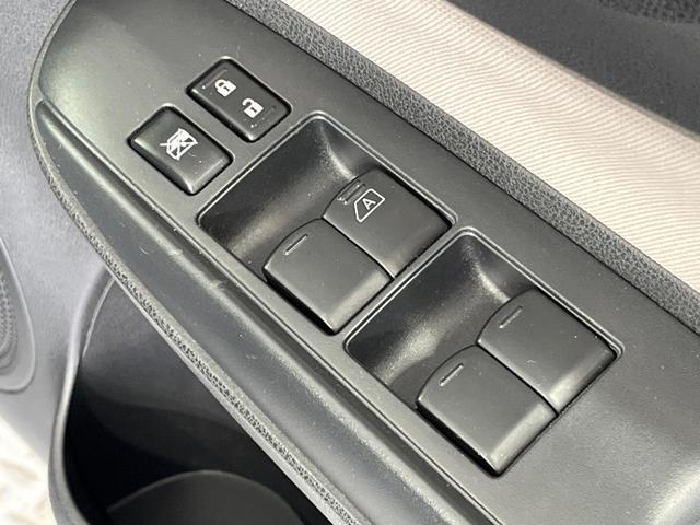 ノート ｅ－パワー　Ｘ　禁煙車　純正ＳＤナビ　全周囲カメラ　衝突被害軽減システム　コーナーセンサー　スマートキー　ＬＥＤヘッドライト　ＥＴＣ　純正ＯＰ１５インチアルミ　オートライト　オートエアコン　Ｂｌｕｅｔｏｏｔｈ　ＣＤ（21枚目）