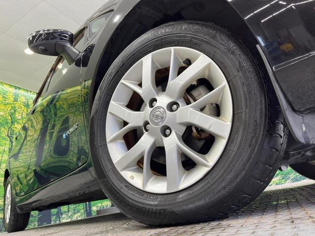 ノート ｅ－パワー　Ｘ　禁煙車　純正ＳＤナビ　全周囲カメラ　衝突被害軽減システム　コーナーセンサー　スマートキー　ＬＥＤヘッドライト　ＥＴＣ　純正ＯＰ１５インチアルミ　オートライト　オートエアコン　Ｂｌｕｅｔｏｏｔｈ　ＣＤ（27枚目）
