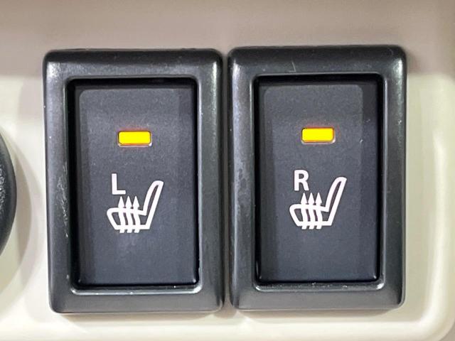 アルトラパン Ｘ　禁煙車　純正ＳＤナビ　衝突被害軽減システム　コーナーセンサー　スマートキー　ＨＩＤヘッド　純正１４インチアルミ　車線逸脱警報　オートライト　オートエアコン　Ｂｌｕｅｔｏｏｔｈ　ＣＤ　ＤＶＤ再生（7枚目）