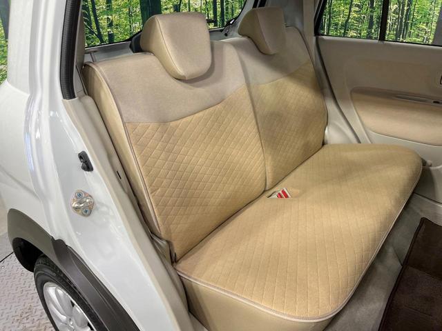 アルトラパン Ｘ　禁煙車　純正ＳＤナビ　衝突被害軽減システム　コーナーセンサー　スマートキー　ＨＩＤヘッド　純正１４インチアルミ　車線逸脱警報　オートライト　オートエアコン　Ｂｌｕｅｔｏｏｔｈ　ＣＤ　ＤＶＤ再生（9枚目）