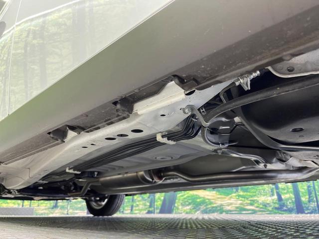 アルトラパン Ｘ　禁煙車　純正ＳＤナビ　衝突被害軽減システム　コーナーセンサー　スマートキー　ＨＩＤヘッド　純正１４インチアルミ　車線逸脱警報　オートライト　オートエアコン　Ｂｌｕｅｔｏｏｔｈ　ＣＤ　ＤＶＤ再生（38枚目）