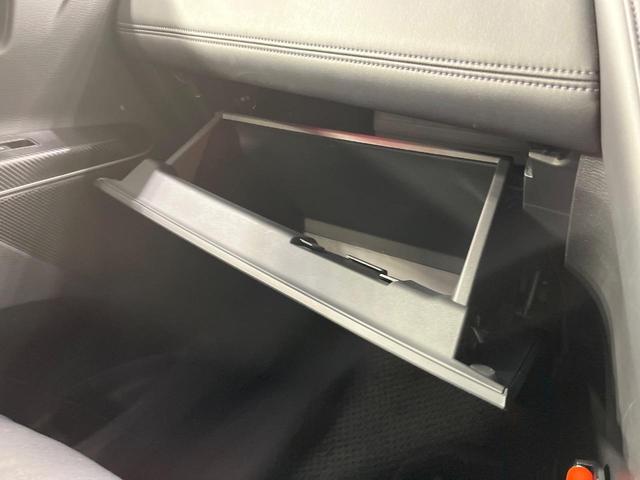 デリカＤ：５ Ｐ　禁煙車　電動サイドステップ　衝突被害軽減システム　純正１０型ナビ　バックカメラ　レーダークルーズ　両側電動スライドドア　パワーシート　前席シートヒーター　パワーバックドア　ＥＴＣ　ドラレコ（55枚目）