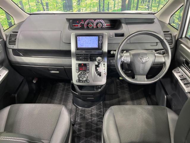 ヴォクシー ZS 煌Z 両側電動ドア 純正SDナビ バックカメラ 禁煙車 ドラレコ スマートキー HIDヘッドライト ビルトインETC オートライト デュアルエアコン Bluetooth CD DVD再生(2枚目)