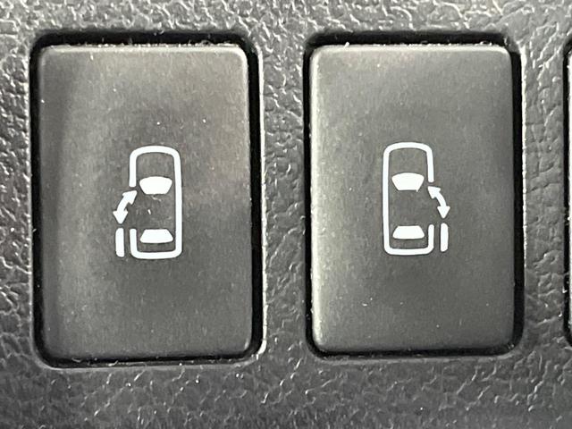 ヴォクシー ZS 煌Z 両側電動ドア 純正SDナビ バックカメラ 禁煙車 ドラレコ スマートキー HIDヘッドライト ビルトインETC オートライト デュアルエアコン Bluetooth CD DVD再生(3枚目)