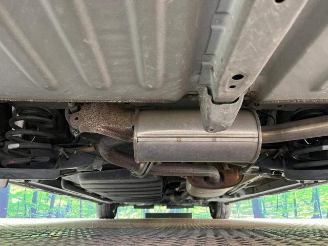 ヴォクシー ＺＳ　煌ＩＩ　禁煙車　両側電動ドア　ＳＤナビ　１２型後席モニター　バックカメラ　衝突被害軽減システム　スマートキー　ＬＥＤヘッド　ビルトインＥＴＣ　純正１７インチアルミ　車線逸脱警報　オートライト　デュアルエアコン（20枚目）