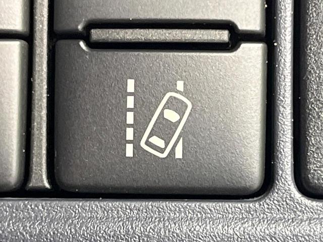 ヴォクシー ＺＳ　煌ＩＩ　禁煙車　両側電動ドア　ＳＤナビ　１２型後席モニター　バックカメラ　衝突被害軽減システム　スマートキー　ＬＥＤヘッド　ビルトインＥＴＣ　純正１７インチアルミ　車線逸脱警報　オートライト　デュアルエアコン（24枚目）