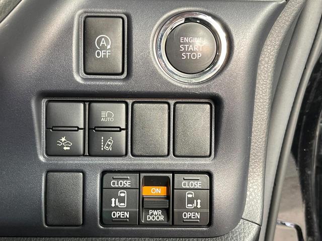 ヴォクシー ＺＳ　煌ＩＩ　禁煙車　両側電動ドア　ＳＤナビ　１２型後席モニター　バックカメラ　衝突被害軽減システム　スマートキー　ＬＥＤヘッド　ビルトインＥＴＣ　純正１７インチアルミ　車線逸脱警報　オートライト　デュアルエアコン（28枚目）