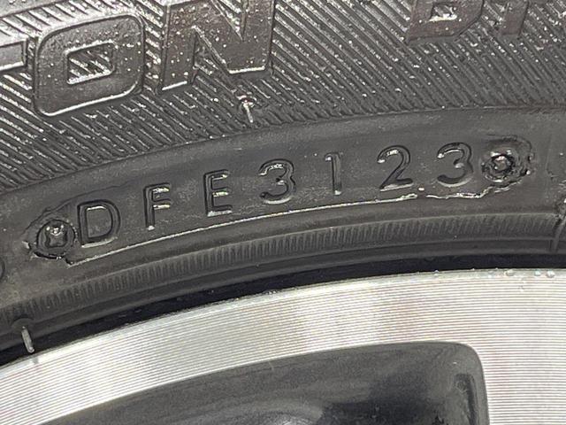 スペーシアカスタム ハイブリッドＸＳターボ　禁煙車　両側電動ドア　純正８型ナビ　全周囲カメラ　ドラレコ　ビルトインＥＴＣ　衝突被害軽減システム　シートヒーター　コーナーセンサー　スマートキー　ＬＥＤヘッド　クルコン　オートライト（29枚目）