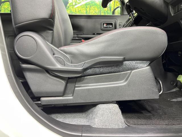 スペーシアカスタム ハイブリッドＸＳターボ　禁煙車　両側電動ドア　純正８型ナビ　全周囲カメラ　ドラレコ　ビルトインＥＴＣ　衝突被害軽減システム　シートヒーター　コーナーセンサー　スマートキー　ＬＥＤヘッド　クルコン　オートライト（32枚目）