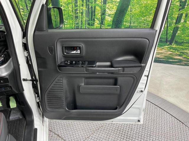 スペーシアカスタム ハイブリッドＸＳターボ　禁煙車　両側電動ドア　純正８型ナビ　全周囲カメラ　ドラレコ　ビルトインＥＴＣ　衝突被害軽減システム　シートヒーター　コーナーセンサー　スマートキー　ＬＥＤヘッド　クルコン　オートライト（41枚目）