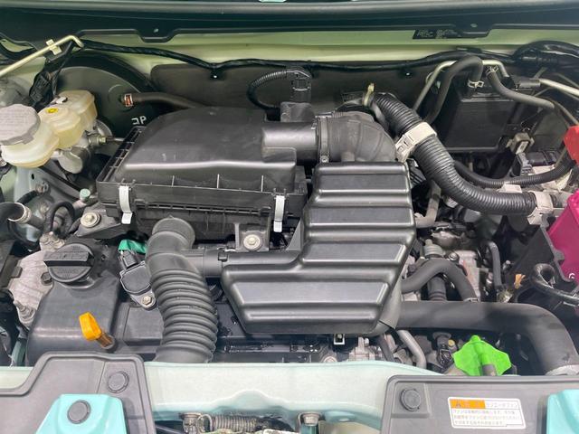 アルトラパン Ｘ　禁煙車　純正ナビ　全周囲カメラ　ＥＴＣ　Ｂｌｕｅｔｏｏｔｈ　衝突被害軽減システム　シートヒーター　スマートキー　ＨＩＤヘッドライト　純正１４インチアルミ　オートライト　オートエアコンＣＤ　ＤＶＤ再生（18枚目）