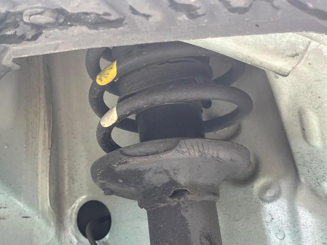 アルトラパン Ｘ　禁煙車　純正ナビ　全周囲カメラ　ＥＴＣ　Ｂｌｕｅｔｏｏｔｈ　衝突被害軽減システム　シートヒーター　スマートキー　ＨＩＤヘッドライト　純正１４インチアルミ　オートライト　オートエアコンＣＤ　ＤＶＤ再生（20枚目）