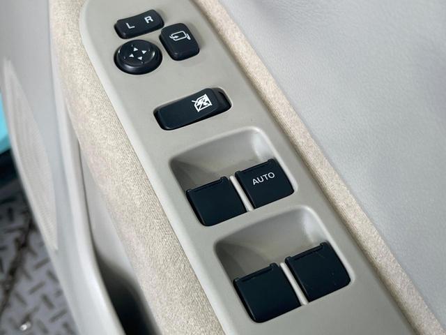 アルトラパン Ｘ　禁煙車　純正ナビ　全周囲カメラ　ＥＴＣ　Ｂｌｕｅｔｏｏｔｈ　衝突被害軽減システム　シートヒーター　スマートキー　ＨＩＤヘッドライト　純正１４インチアルミ　オートライト　オートエアコンＣＤ　ＤＶＤ再生（22枚目）