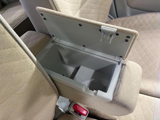 アルトラパン Ｘ　禁煙車　純正ナビ　全周囲カメラ　ＥＴＣ　Ｂｌｕｅｔｏｏｔｈ　衝突被害軽減システム　シートヒーター　スマートキー　ＨＩＤヘッドライト　純正１４インチアルミ　オートライト　オートエアコンＣＤ　ＤＶＤ再生（30枚目）