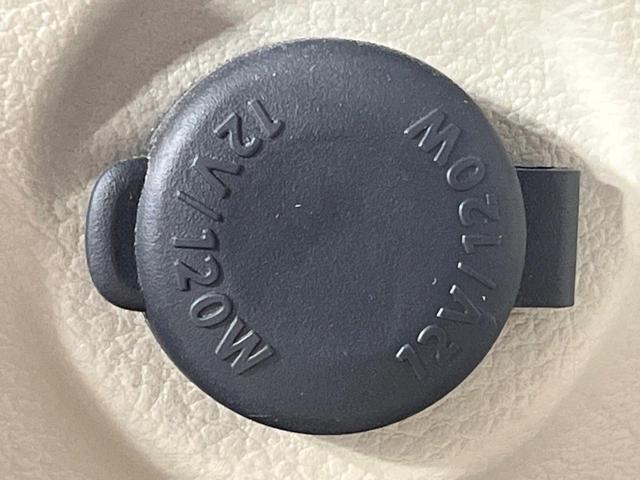 アルトラパン Ｘ　禁煙車　純正ナビ　全周囲カメラ　ＥＴＣ　Ｂｌｕｅｔｏｏｔｈ　衝突被害軽減システム　シートヒーター　スマートキー　ＨＩＤヘッドライト　純正１４インチアルミ　オートライト　オートエアコンＣＤ　ＤＶＤ再生（35枚目）