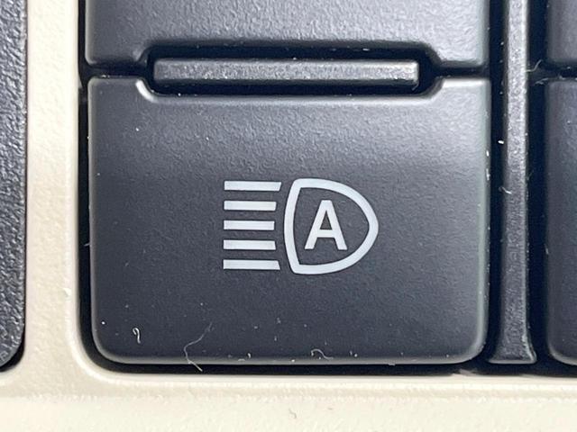 ムーヴキャンバス Ｇホワイトアクセントリミテッド　ＳＡＩＩＩ　禁煙車　ナビ　両側電動ドア　全周囲カメラ　衝突被害軽減システム　コーナーセンサー　スマートキー　ＬＥＤヘッド　オートハイビーム　オートライト　オートエアコン　Ｂｌｕｅｔｏｏｔｈ　ＣＤ　ＤＶＤ再生（29枚目）