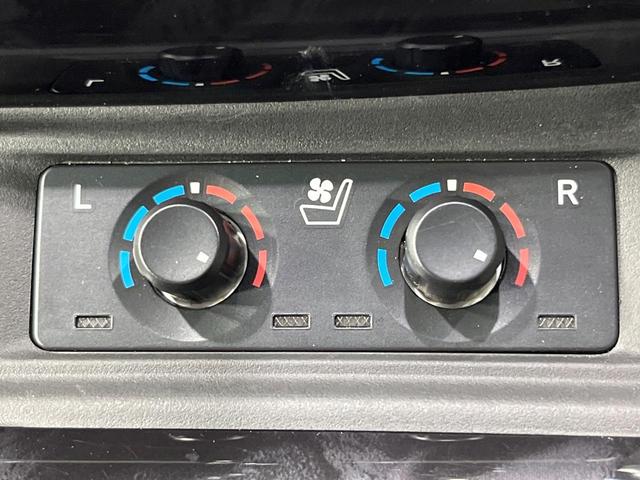 ヴェルファイア ２．５Ｚ　Ｇエディション　禁煙車　両側電動ドア　ＢＩＧＸ１１型ナビ　バックカメラ　衝突被害軽減システム　レーダークルーズ　パワーシート　電動オットマン　シートエアコン　電動リアゲート　ドラレコ　コーナーセンサー　ＥＴＣ（6枚目）