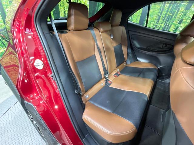 ヤリスクロス ハイブリッドＺ　アドベンチャー　禁煙車　純正８型ＤＡ　全周囲カメラ　衝突被害軽減システム　レーダークルーズ　ハンズフリー電動リアゲート　パワーシート　シートヒーター　ドラレコ　コーナーセンサー　ＬＥＤヘッド　ＥＴＣ　合皮シート（9枚目）