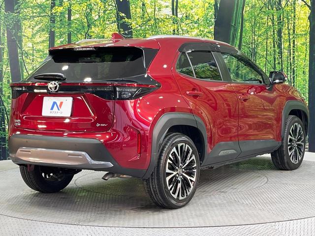 ヤリスクロス ハイブリッドＺ　アドベンチャー　禁煙車　純正８型ＤＡ　全周囲カメラ　衝突被害軽減システム　レーダークルーズ　ハンズフリー電動リアゲート　パワーシート　シートヒーター　ドラレコ　コーナーセンサー　ＬＥＤヘッド　ＥＴＣ　合皮シート（17枚目）