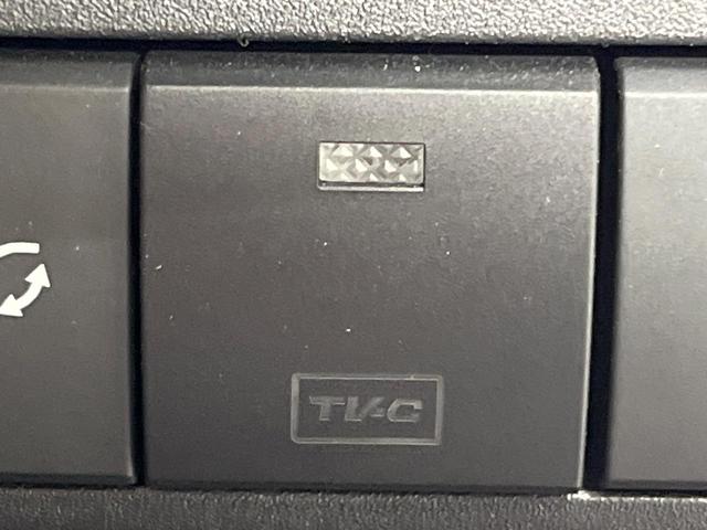 ヤリスクロス ハイブリッドＺ　アドベンチャー　禁煙車　純正８型ＤＡ　全周囲カメラ　衝突被害軽減システム　レーダークルーズ　ハンズフリー電動リアゲート　パワーシート　シートヒーター　ドラレコ　コーナーセンサー　ＬＥＤヘッド　ＥＴＣ　合皮シート（25枚目）