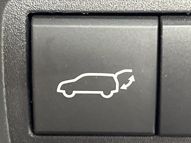 ヤリスクロス ハイブリッドＺ　アドベンチャー　禁煙車　純正８型ＤＡ　全周囲カメラ　衝突被害軽減システム　レーダークルーズ　ハンズフリー電動リアゲート　パワーシート　シートヒーター　ドラレコ　コーナーセンサー　ＬＥＤヘッド　ＥＴＣ　合皮シート（26枚目）