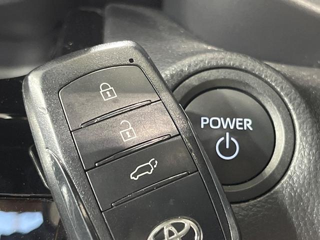 ヤリスクロス ハイブリッドＺ　アドベンチャー　禁煙車　純正８型ＤＡ　全周囲カメラ　衝突被害軽減システム　レーダークルーズ　ハンズフリー電動リアゲート　パワーシート　シートヒーター　ドラレコ　コーナーセンサー　ＬＥＤヘッド　ＥＴＣ　合皮シート（30枚目）