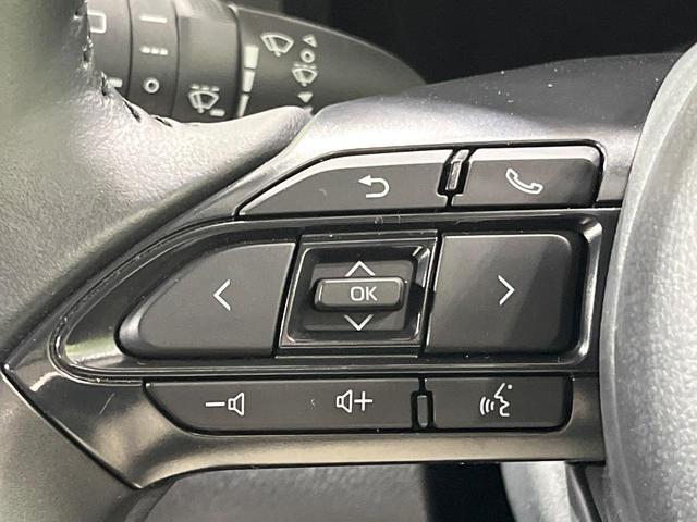 ヤリスクロス ハイブリッドＺ　アドベンチャー　禁煙車　純正８型ＤＡ　全周囲カメラ　衝突被害軽減システム　レーダークルーズ　ハンズフリー電動リアゲート　パワーシート　シートヒーター　ドラレコ　コーナーセンサー　ＬＥＤヘッド　ＥＴＣ　合皮シート（32枚目）