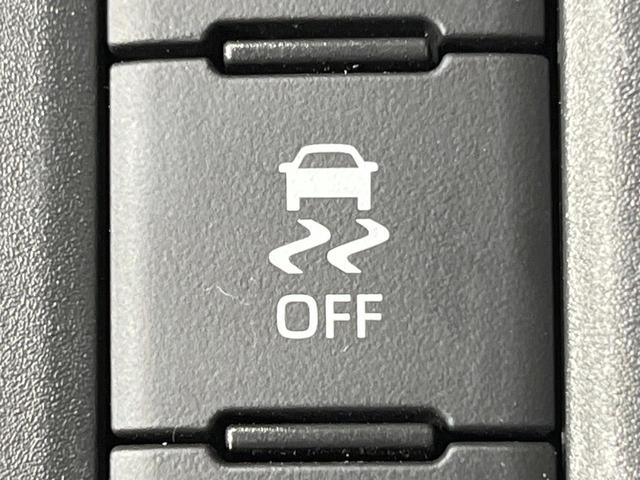 ヤリスクロス ハイブリッドＺ　アドベンチャー　禁煙車　純正８型ＤＡ　全周囲カメラ　衝突被害軽減システム　レーダークルーズ　ハンズフリー電動リアゲート　パワーシート　シートヒーター　ドラレコ　コーナーセンサー　ＬＥＤヘッド　ＥＴＣ　合皮シート（40枚目）