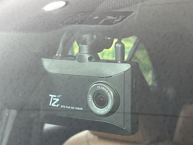 ヤリスクロス ハイブリッドＺ　アドベンチャー　禁煙車　純正８型ＤＡ　全周囲カメラ　衝突被害軽減システム　レーダークルーズ　ハンズフリー電動リアゲート　パワーシート　シートヒーター　ドラレコ　コーナーセンサー　ＬＥＤヘッド　ＥＴＣ　合皮シート（52枚目）