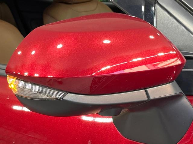 ヤリスクロス ハイブリッドＺ　アドベンチャー　禁煙車　純正８型ＤＡ　全周囲カメラ　衝突被害軽減システム　レーダークルーズ　ハンズフリー電動リアゲート　パワーシート　シートヒーター　ドラレコ　コーナーセンサー　ＬＥＤヘッド　ＥＴＣ　合皮シート（63枚目）