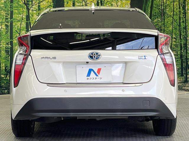 プリウス Ａ　禁煙車　純正９型ナビ　バックカメラ　ドラレコ　ＢＳＭ　ＥＴＣ　衝突被害軽減システム　レーダークルーズ　コーナーセンサー　スマートキー　オートハイビーム　車線逸脱警報　オートライト　オートエアコン（15枚目）