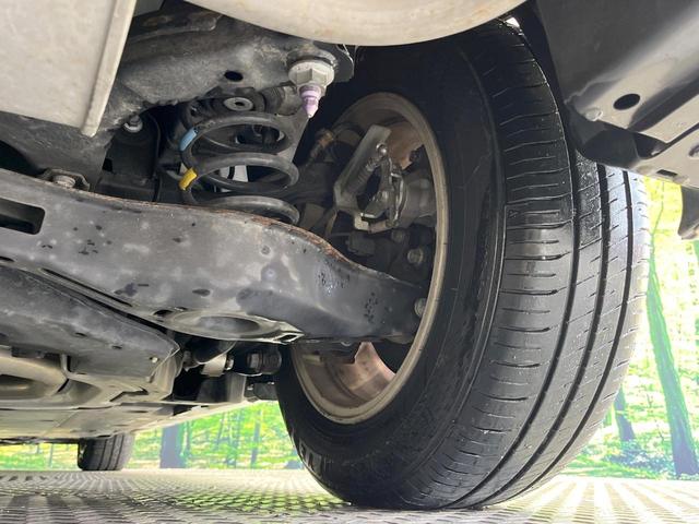 プリウス Ａ　禁煙車　純正９型ナビ　バックカメラ　ドラレコ　ＢＳＭ　ＥＴＣ　衝突被害軽減システム　レーダークルーズ　コーナーセンサー　スマートキー　オートハイビーム　車線逸脱警報　オートライト　オートエアコン（20枚目）