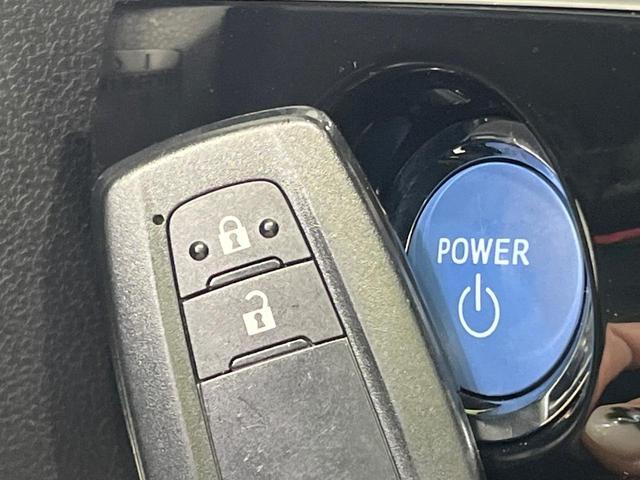 プリウス Ａ　禁煙車　純正９型ナビ　バックカメラ　ドラレコ　ＢＳＭ　ＥＴＣ　衝突被害軽減システム　レーダークルーズ　コーナーセンサー　スマートキー　オートハイビーム　車線逸脱警報　オートライト　オートエアコン（28枚目）