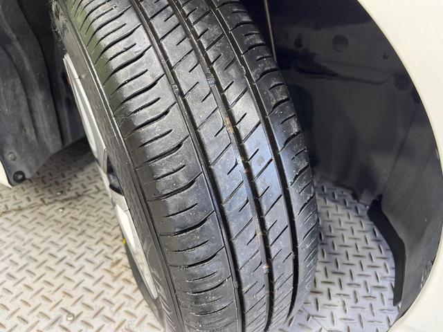 プリウス Ａ　禁煙車　純正９型ナビ　バックカメラ　ドラレコ　ＢＳＭ　ＥＴＣ　衝突被害軽減システム　レーダークルーズ　コーナーセンサー　スマートキー　オートハイビーム　車線逸脱警報　オートライト　オートエアコン（60枚目）