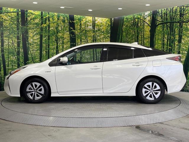 プリウス Ａ　禁煙車　純正９型ナビ　バックカメラ　ドラレコ　ＢＳＭ　ＥＴＣ　衝突被害軽減システム　レーダークルーズ　コーナーセンサー　スマートキー　オートハイビーム　車線逸脱警報　オートライト　オートエアコン（64枚目）