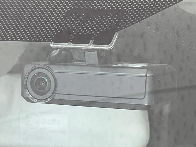 アルトラパン Ｘ　禁煙車　純正ＳＤナビ　全周囲カメラ　衝突被害軽減システム　シートヒーター　スマートキー　ＨＩＤヘッド　純正１４インチアルミ　オートライト　オートエアコン　Ｂｌｕｅｔｏｏｔｈ　ＣＤ　ＤＶＤ再生（7枚目）