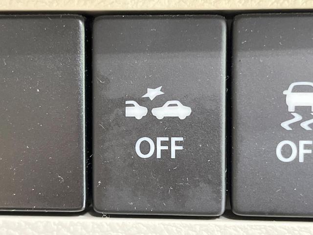 アルトラパン Ｘ　禁煙車　純正ＳＤナビ　全周囲カメラ　衝突被害軽減システム　シートヒーター　スマートキー　ＨＩＤヘッド　純正１４インチアルミ　オートライト　オートエアコン　Ｂｌｕｅｔｏｏｔｈ　ＣＤ　ＤＶＤ再生（27枚目）