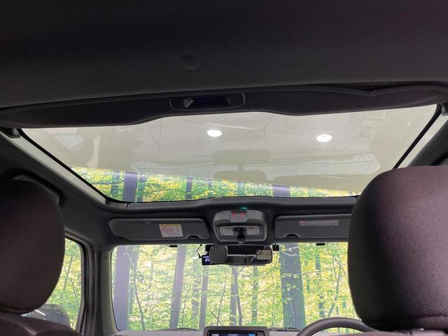 タフト Ｇターボ　クロムベンチャー　禁煙車　ガラスルーフ　純正ＳＤナビ　バックカメラ　衝突被害軽減システム　ドラレコ　コーナーセンサー　ＬＥＤヘッド　ＥＴＣ　純正１５インチアルミ　オートライト　オートエアコン　Ｂｌｕｅｔｏｏｔｈ（4枚目）