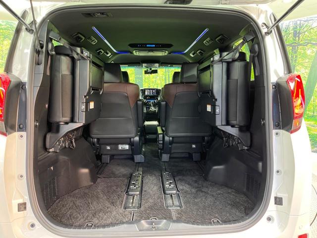 アルファード ２．５Ｓ　Ａパッケージ　タイプブラック　禁煙車　両側電動ドア　ＢＩＧＸ９型ナビ　１２型後席モニター　バックカメラ　電動リアゲート　ドラレコ　ＥＴＣ　クルコン　純正１８インチアルミホイール　オートライト　リアオートエアコン　合皮シート（11枚目）