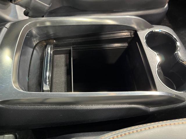 アルファード ２．５Ｓ　Ａパッケージ　タイプブラック　禁煙車　両側電動ドア　ＢＩＧＸ９型ナビ　１２型後席モニター　バックカメラ　電動リアゲート　ドラレコ　ＥＴＣ　クルコン　純正１８インチアルミホイール　オートライト　リアオートエアコン　合皮シート（42枚目）