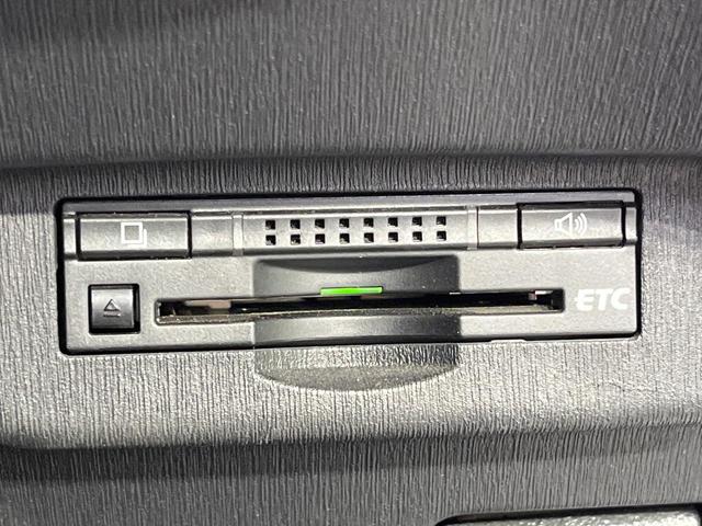 プリウス Sツーリングセレクション 禁煙車 SDナビ バックカメラ スマートキー LEDヘッド ビルトインETC 純正17インチアルミ オートライト オートエアコン Bluetooth CD(5枚目)