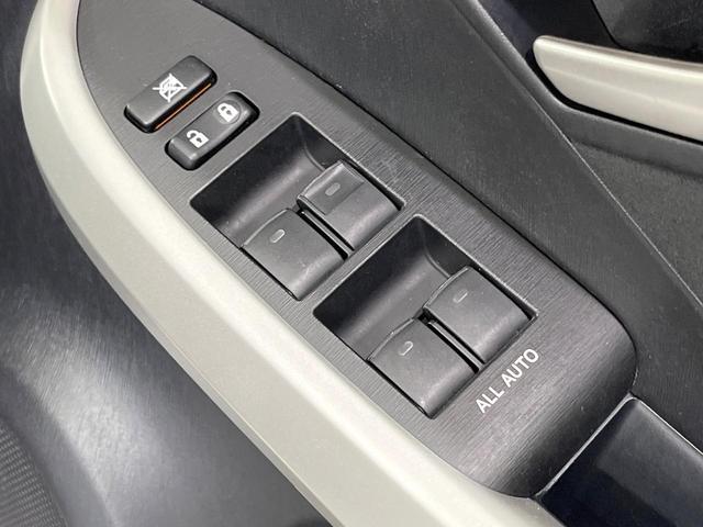 プリウス Sツーリングセレクション 禁煙車 SDナビ バックカメラ スマートキー LEDヘッド ビルトインETC 純正17インチアルミ オートライト オートエアコン Bluetooth CD(21枚目)